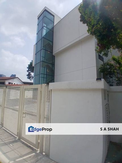 
3 Storey Semi D @ Jalan Damai, K.L., Kuala Lumpur, Ampang