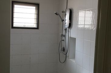 Canal Gardens, Kota Kemuning