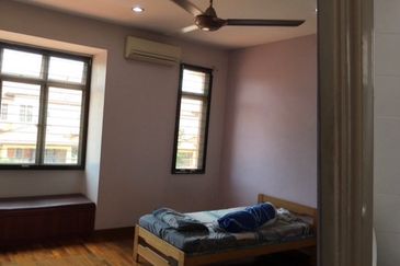 Canal Gardens, Kota Kemuning