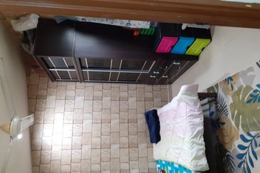 Taman Wangi (Tepi Sungai)