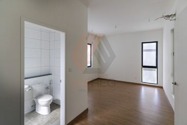 Lucent Residence @ twentyfive.7