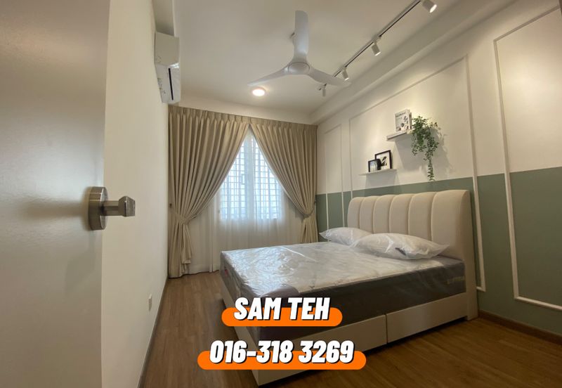 The Tresor @ Gravit 8 *