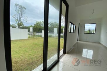 Sencilia @ Eco Sanctuary