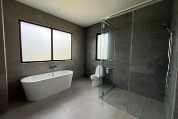 Freesia Residences @ Tropicana Aman