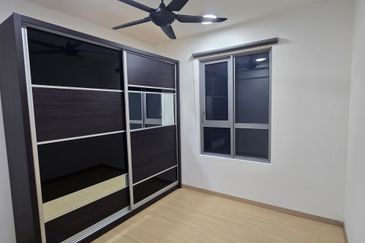 Gravit8 @ Klang South