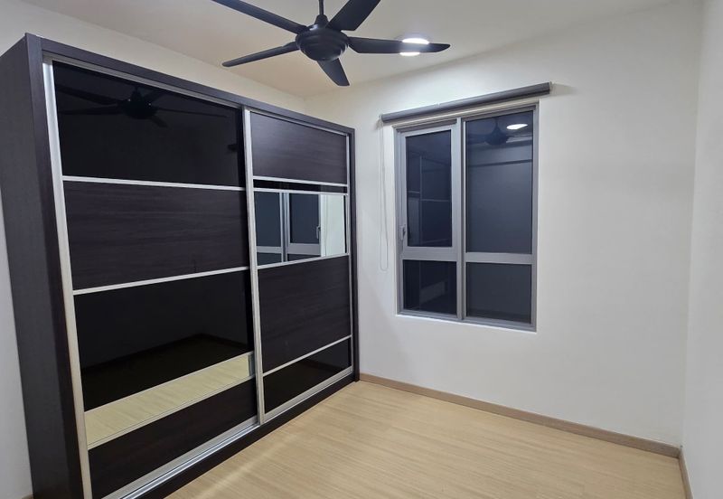 Gravit8 @ Klang South