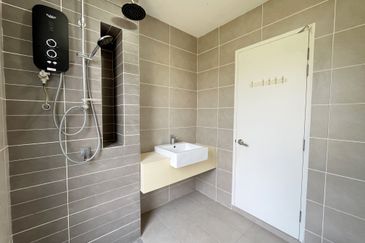 Arahsia Residences, Tropicana Aman