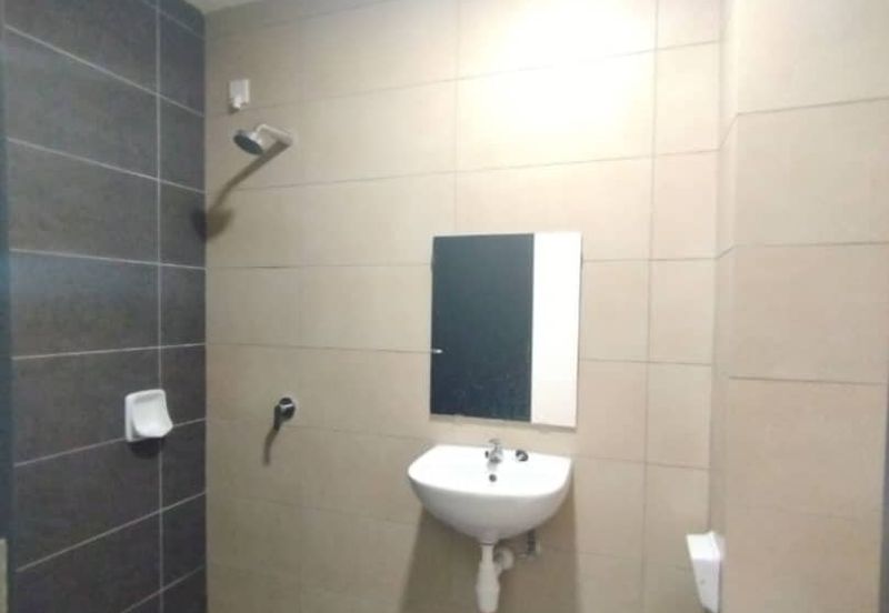 Jalan Makyong, Bandar Bukit Raja