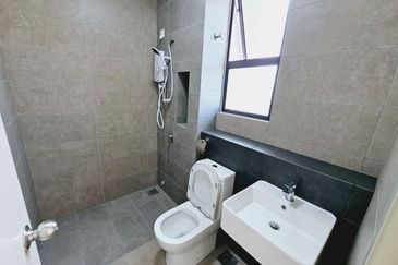 Robin @ Bandar Rimbayu