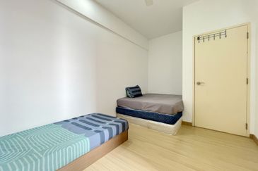 Gravit8 @ Klang South