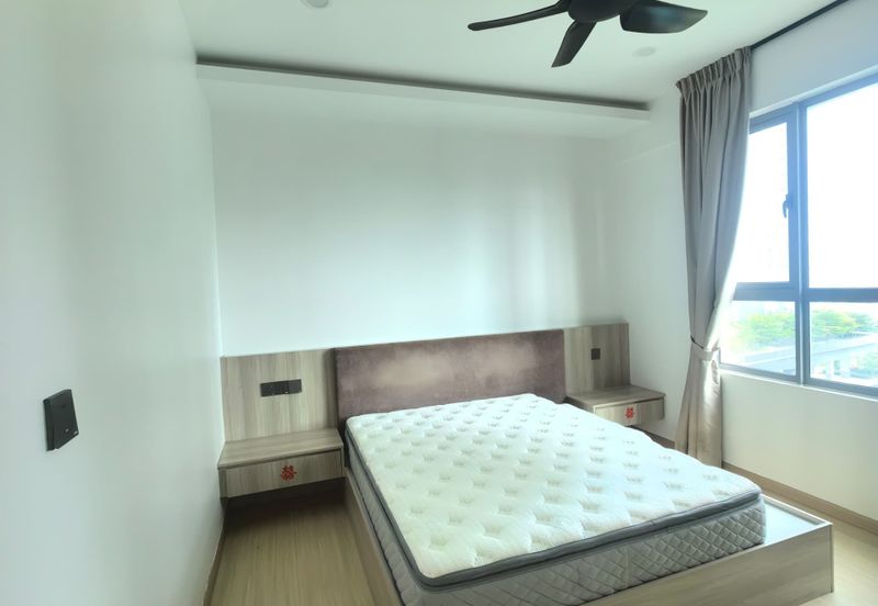 Gravit8 @ Klang South