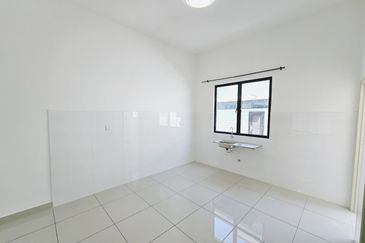 Robin @ Bandar Rimbayu