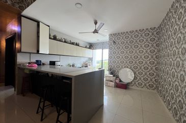 Duta Villa, Setia Alam