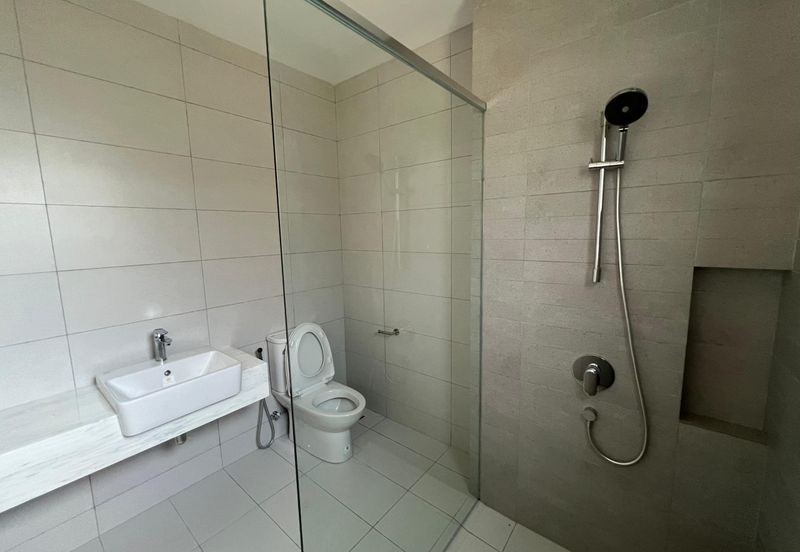 Freesia Residences @ Tropicana Aman