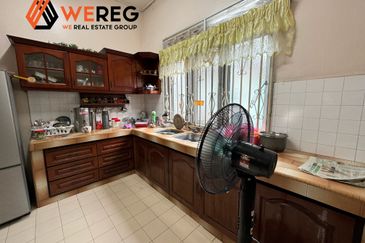 Taman Tepi Sungai ( Taman Teluk Pulai Indah )