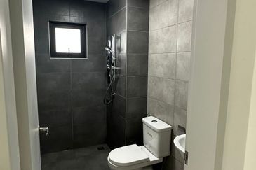 Amber Residence @ twentyfive.7