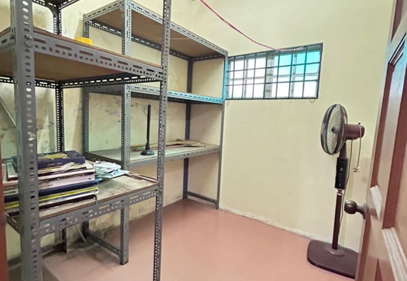 Taman Tepi Sungai ( Taman Teluk Pulai Indah )