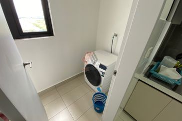 Amber Residence @ twentyfive.7