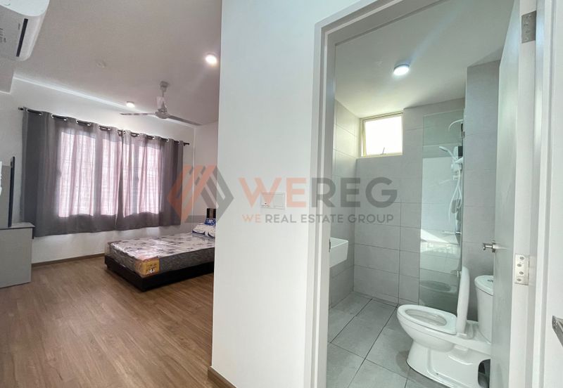 The Tresor @ Gravit 8 *