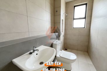 Robin @ Bandar Rimbayu