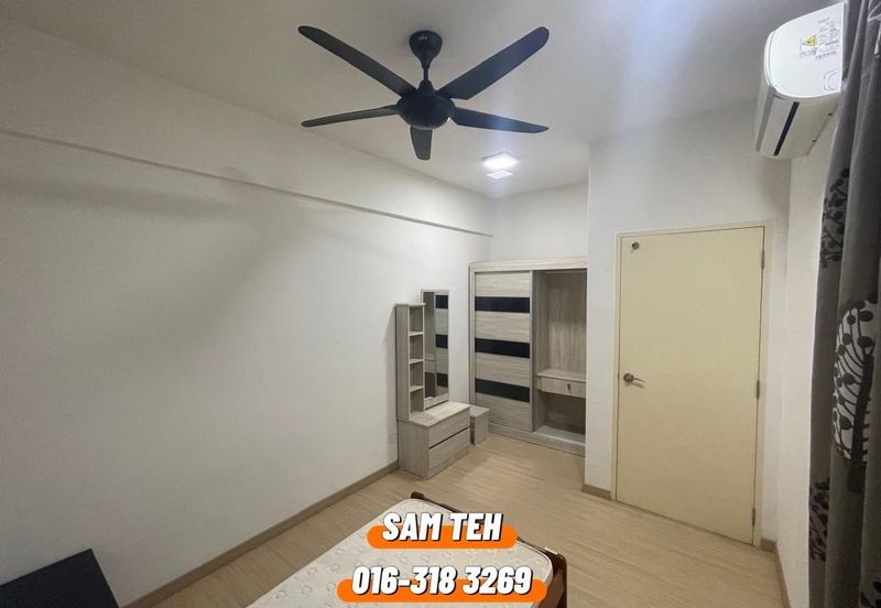 Gravit8 @ Klang South