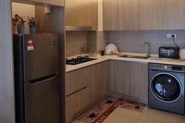 Adria Residence @ Gravit8