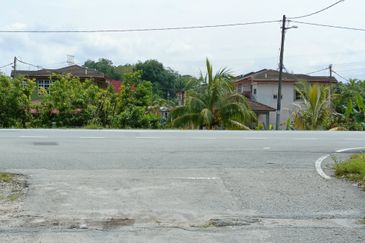 Industry Land For Sale At Slim River