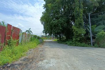 Industry Land For Sale At Slim River