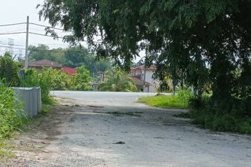 Industry Land For Sale At Slim River