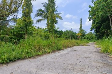 Industry Land For Sale At Slim River