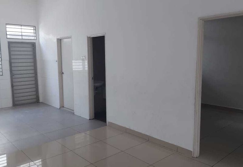 Taman Eshan Jaya Pandamaran 