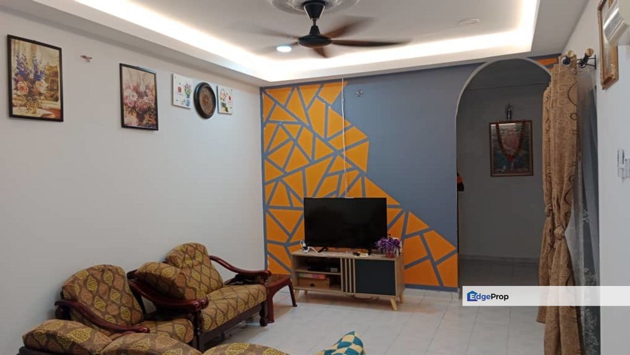 House sale at Taman maznah klang, Selangor, Klang