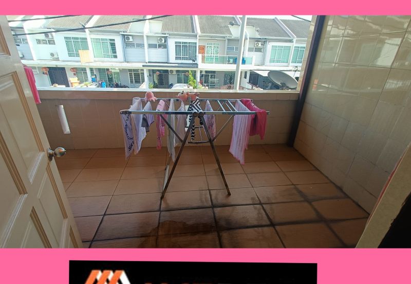 Double Storey house for sale at Tmn Sentosa klang 