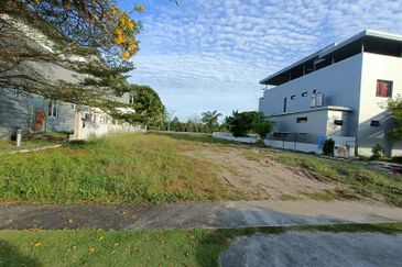 Residential Land For Sale at Glenmarie Cove Port klang 