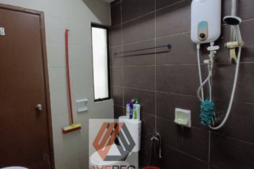 Double Storey house for sale at Bandar Puteri Klang 