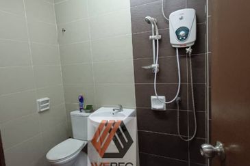 Double Storey house for sale at Bandar Puteri Klang 