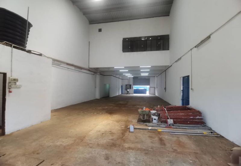 Light industry Warehouse For Sale at Pandamaran 