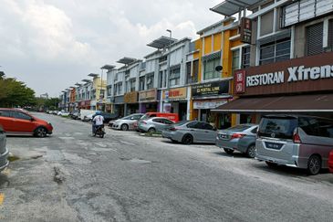 Shop lot for sale at Kota kemuning Shah alam 