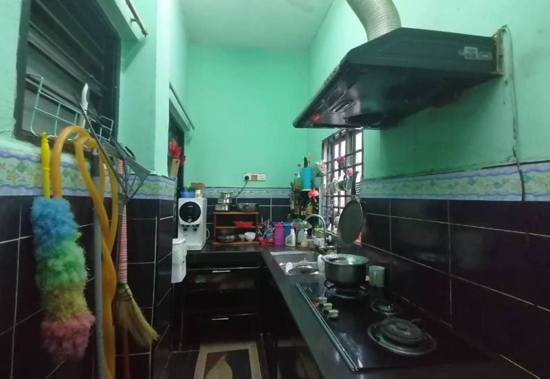 Double Storey house for sale at tepi sungai klang 