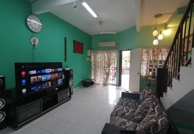 Double Storey house for sale at tepi sungai klang 
