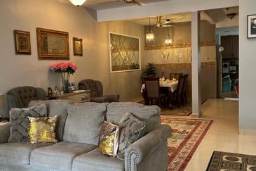 Double Storey house for sale at Bandar bukit raja klang