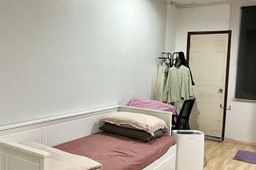 Double Storey house for sale at Bandar bukit raja klang