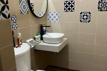 Double Storey house for sale at Bandar bukit raja klang