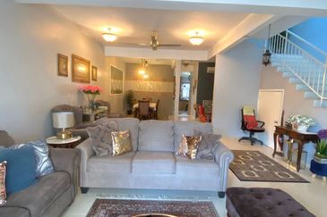 Double Storey house for sale at Bandar bukit raja klang