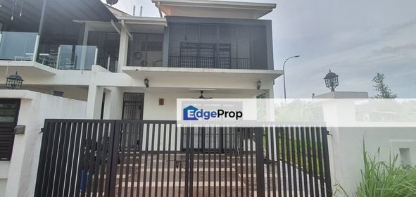 Double Storey Conner lot for sale at Karya Residensi Klang , Selangor, Klang