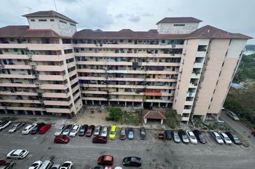 Pangsapuri Sri Perantau