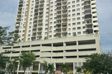 Alam Idaman Service apartment for sale at Shah alam