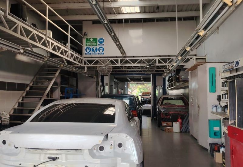 Light industry for sale at Pandamaran 