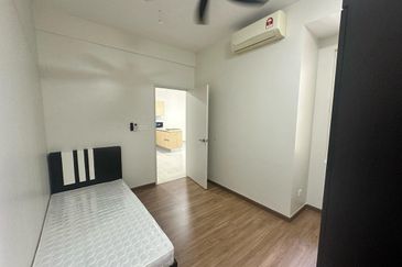 The Tresor Gravit8 Condominium for rental at Bandar Bayuemas klang 