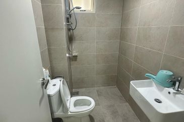 The Tresor Gravit8 Condominium for rental at Bandar Bayuemas klang 